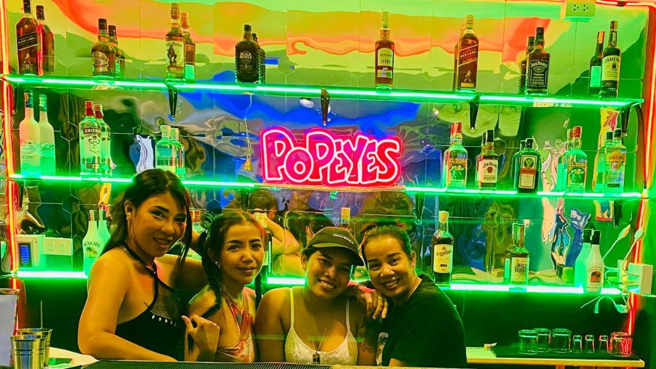 Popeyes Hostel, Coffeeshop & Beer Bar Patong Extérieur photo